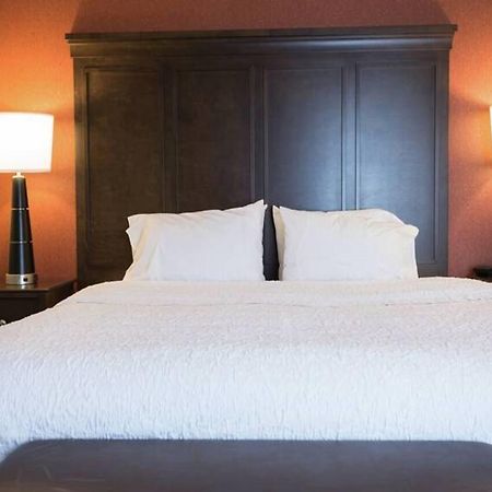 Hampton Inn By Hilton Elliot Lake Ontario Canada Exterior photo